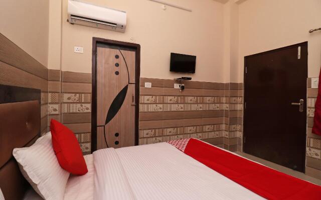 OYO 39292 Hotel Tejasvi