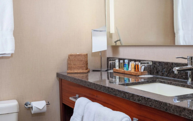 Maui Coast Hotel