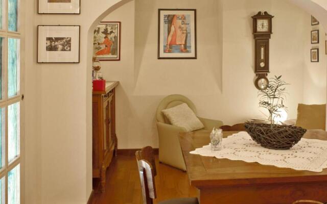 Deco Hotel
