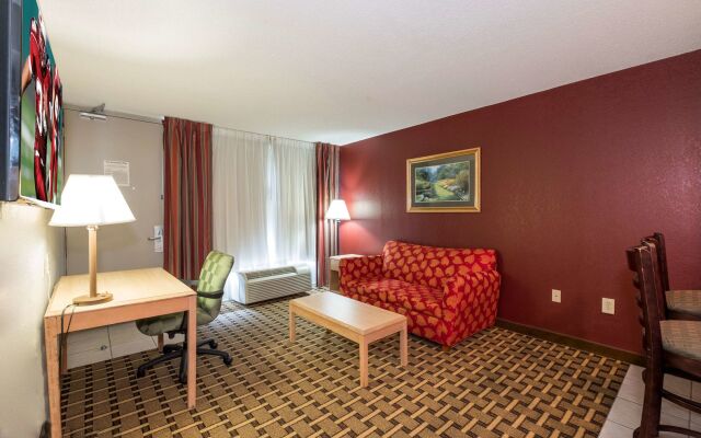 OYO Hotel Phenix City Central