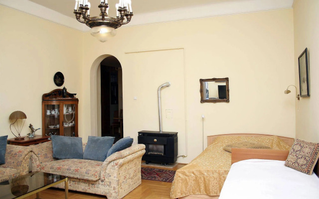 Central Holiday Apartments