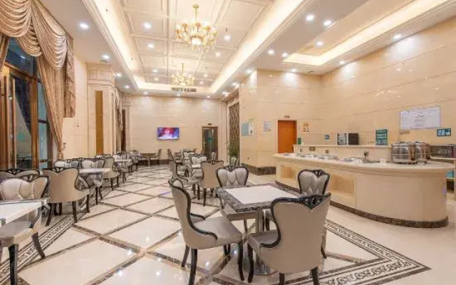 Kinghowe Hotel