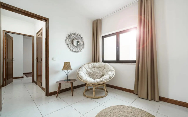 Tropicana Apartment