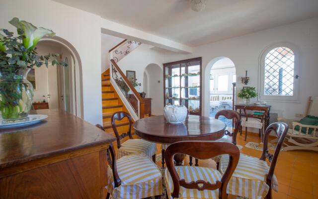 Estate4home - Villa Bougainville