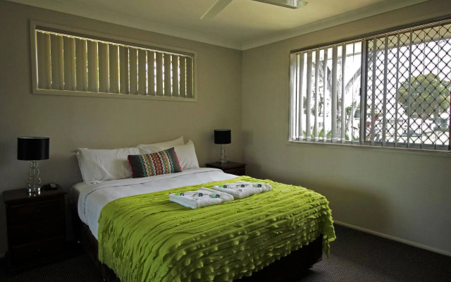 Nobby Beach Holiday Village