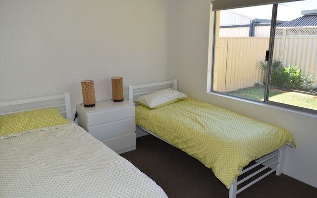 Beachwood House Broadwater