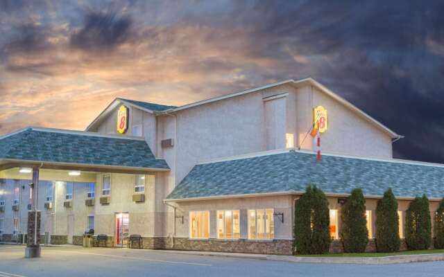 Super 8 by Wyndham Fort Frances