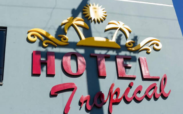 Hotel Tropical