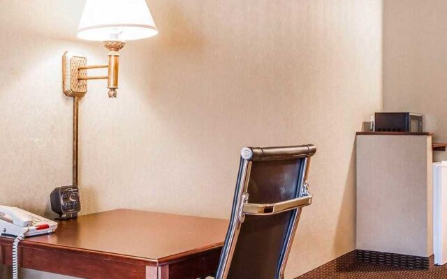 Comfort Suites Foxfire