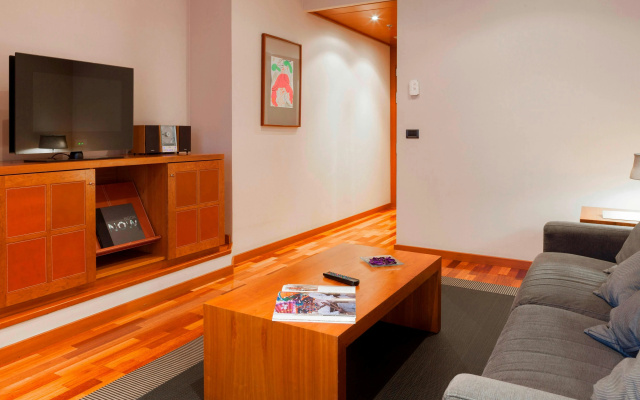 AC Hotel León San Antonio by Marriott