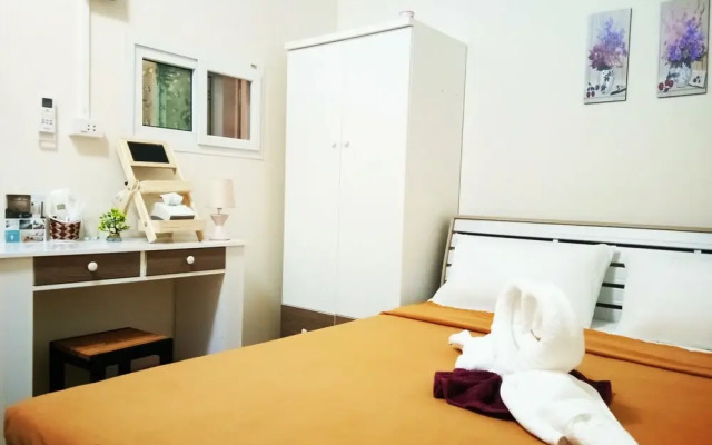 Home Room House - Adults Only