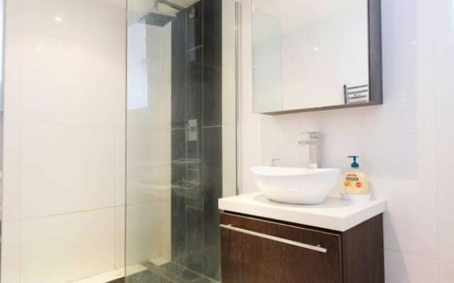 Newly Furnished Patio Flat In Peckham