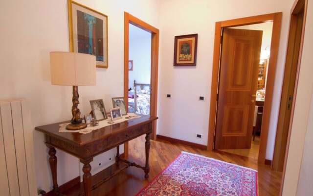 Luxurious Villa in Montelupone With Private Swimming Pool