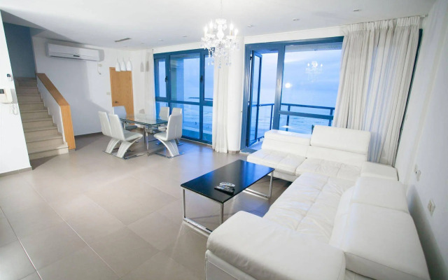 The Sea Apartments Tel Aviv by different locations