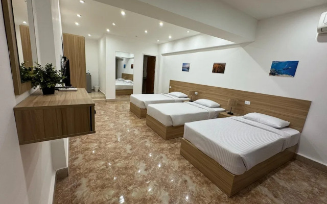 Lilly Rooms and Studios