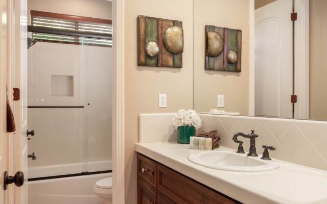 Serenity in the Desert Five Bedroom House