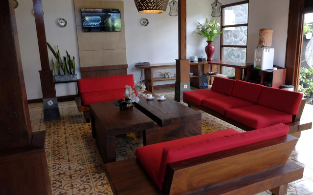 Puri Langenarjan Guest House