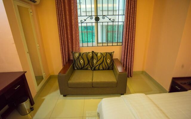 Euro Hotel and Apartments