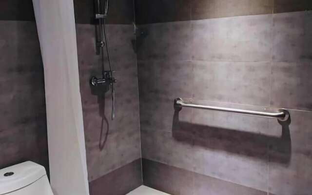 Panorama Summit Hotel