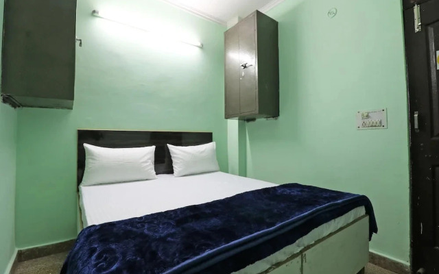 Aadharshila Guest House by OYO Rooms