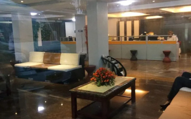 Challenger Residency