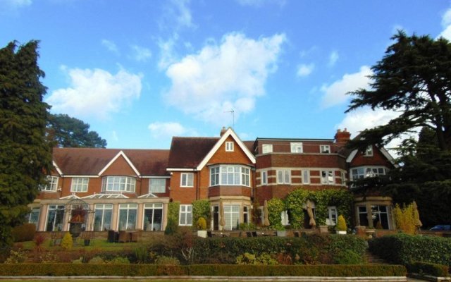 Nuthurst Grange Country House Hotel