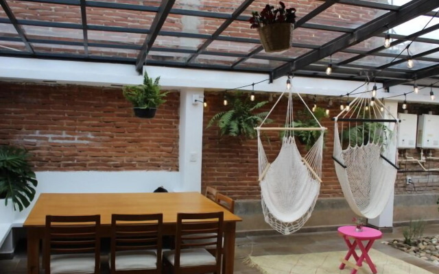 Real 114 Hostal - Hostel