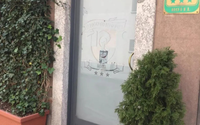 Il Loggiato dei Serviti