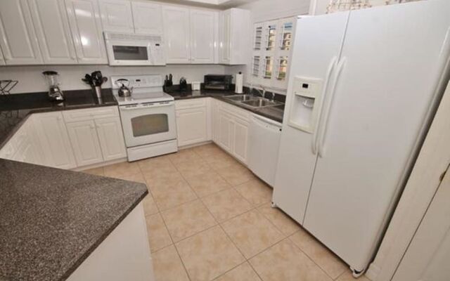 Oceanwalk 14-307 Apartment 3