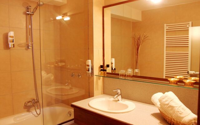Reinisch Just Rooms