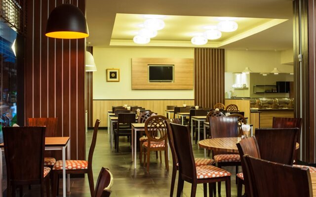 Marsi Hotel Bangchak