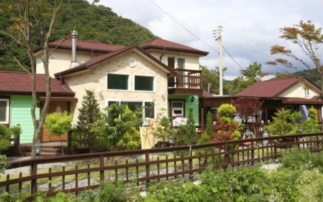 Muju Caravan Pesnion