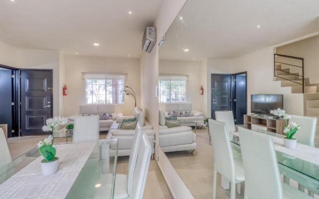 Villa Flamingos 437F at Selvanova 4B