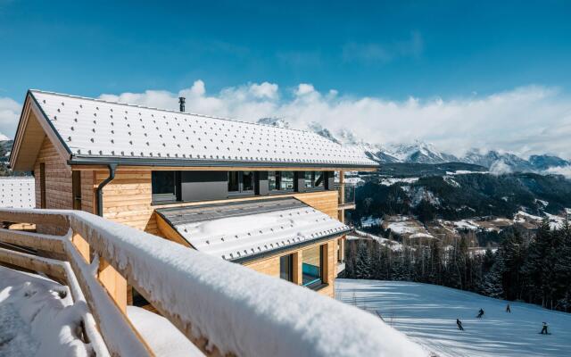 Chalet With Panoramic Sauna