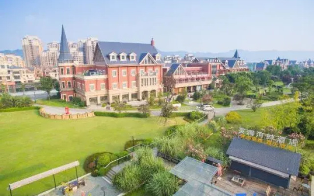 Pujiang Yinglan Hepan Hotel