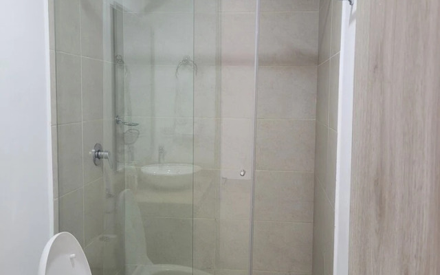 Apto 414 Ocean Drive Crespo Cerca al Mar