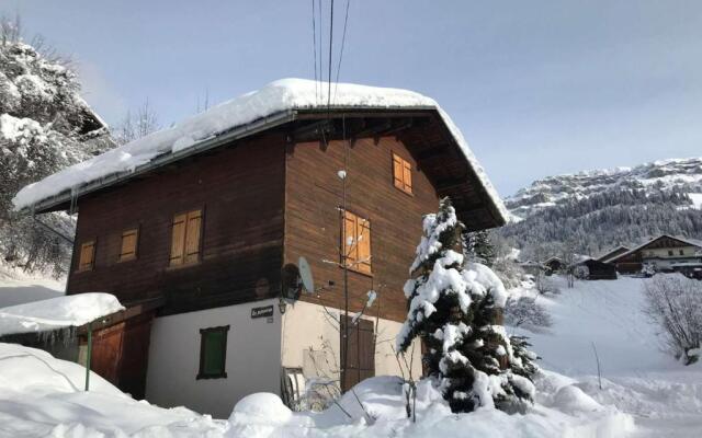 Chalet Arêches-Beaufort, 5 pièces, 8 personnes - FR-1-342-246