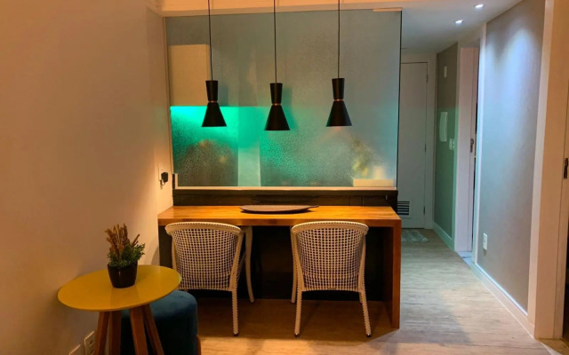 Maravilhoso apartamento 2 quartos vista mar no Ondina Apart