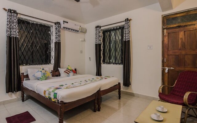 OYO 24114 Home Decent Studio Candolim