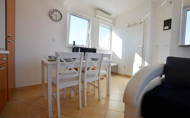 One Bedroom Apartment