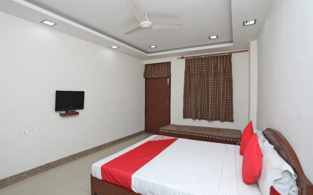 OYO 17219 Raghubar Kripa