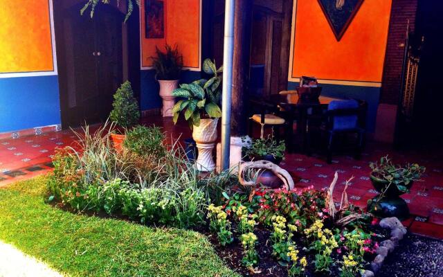 Casa Chikita Bed & Breakfast