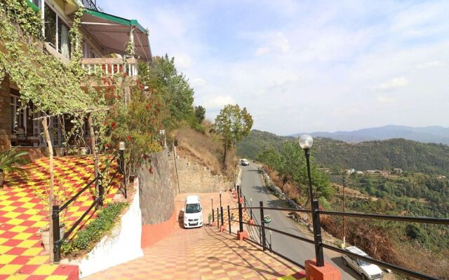 OYO 13608 Home Grand View Suite Shoghi