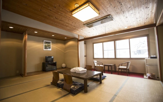 Nomad Hakuba