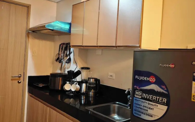 2- Bedroom Luxury Condo Unitluxhomme