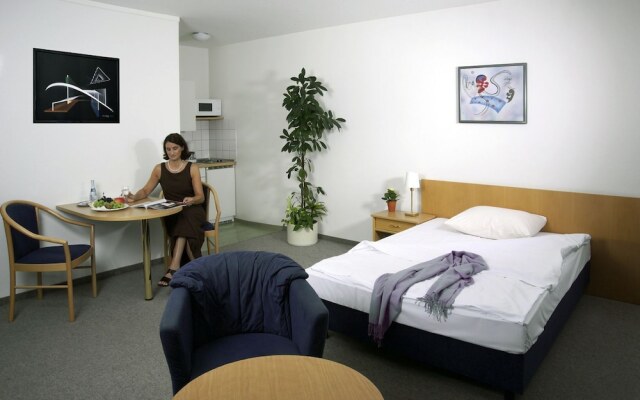 Ariva Boardinghouse Platanenhof