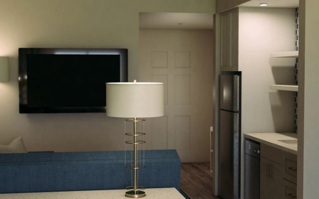 Fenwick Shores, Tapestry Collection by Hilton