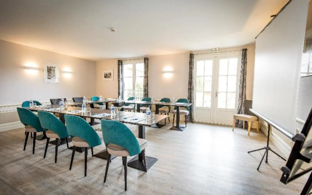 Hotel De Brunville Et Restaurant Le Cafe Louis