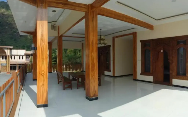 Nadia Hotel