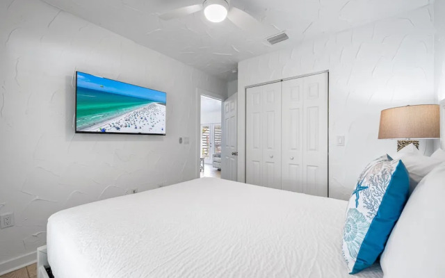 Crescent Street Villas By Beachside Mgt